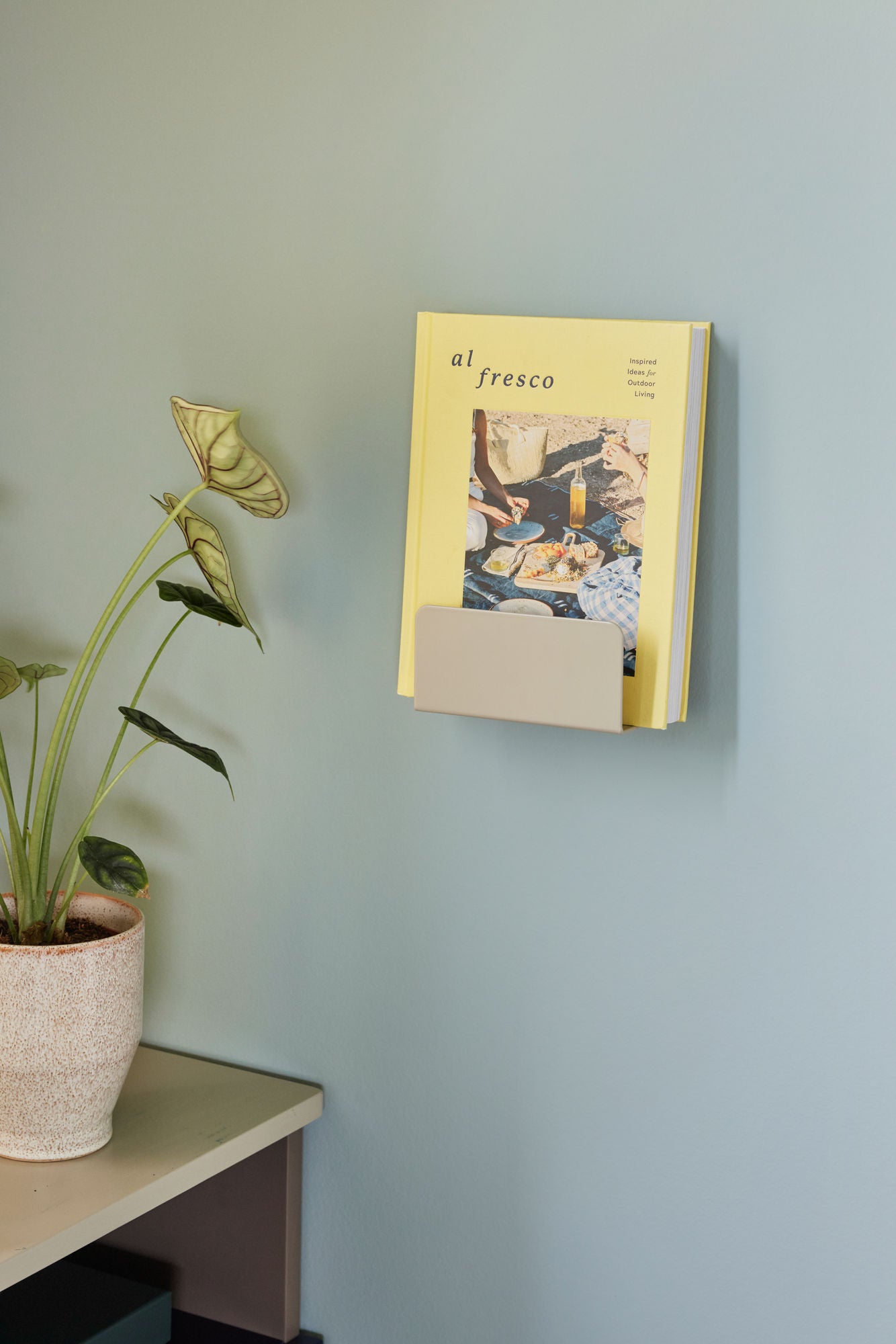 Clutch Magazinhalter Sandfarben