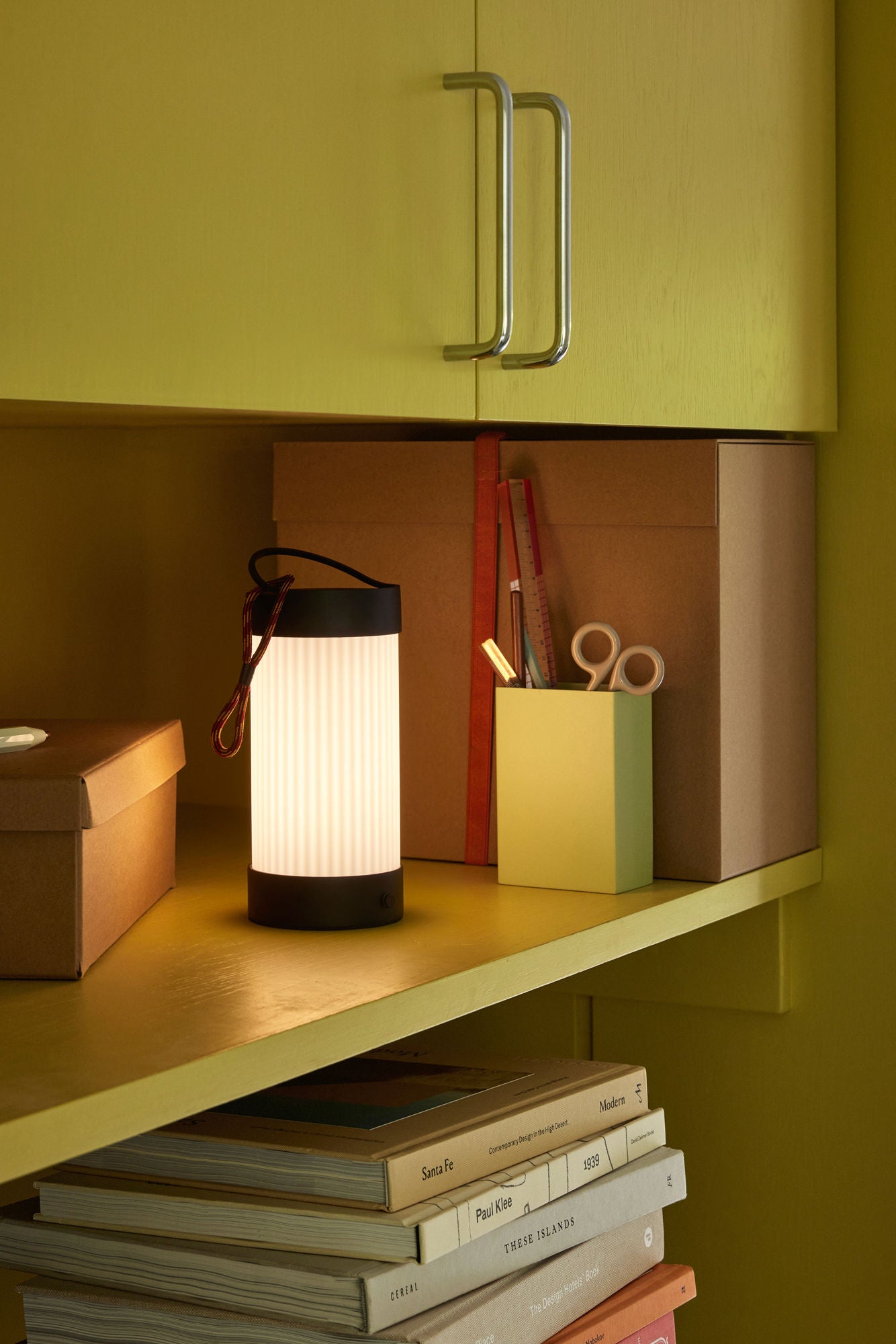 Camp Tragbare Lampe – Stilvolles Licht für drinnen & draußen