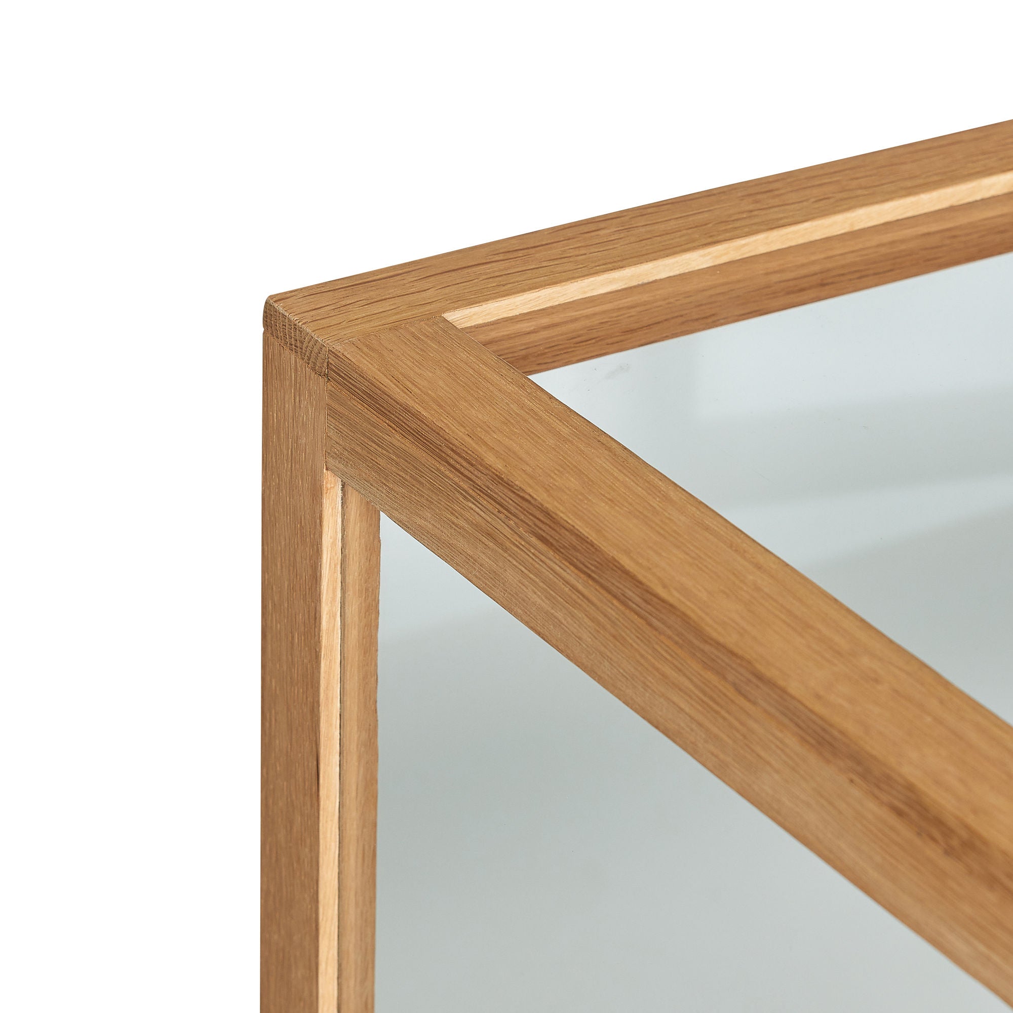 Poetic Deko-Vitrine aus Glas & Eichenholz