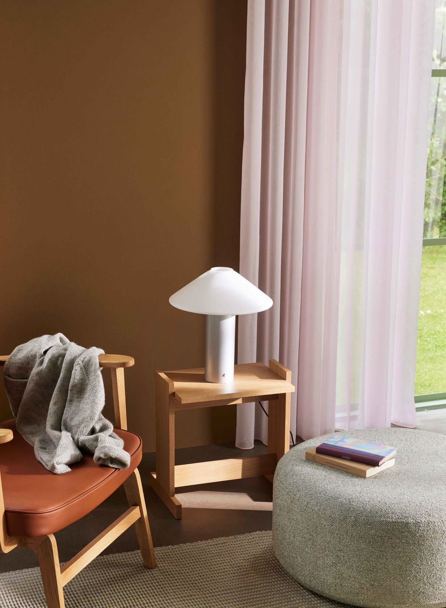 Orbit Tischlampe Metallic silver