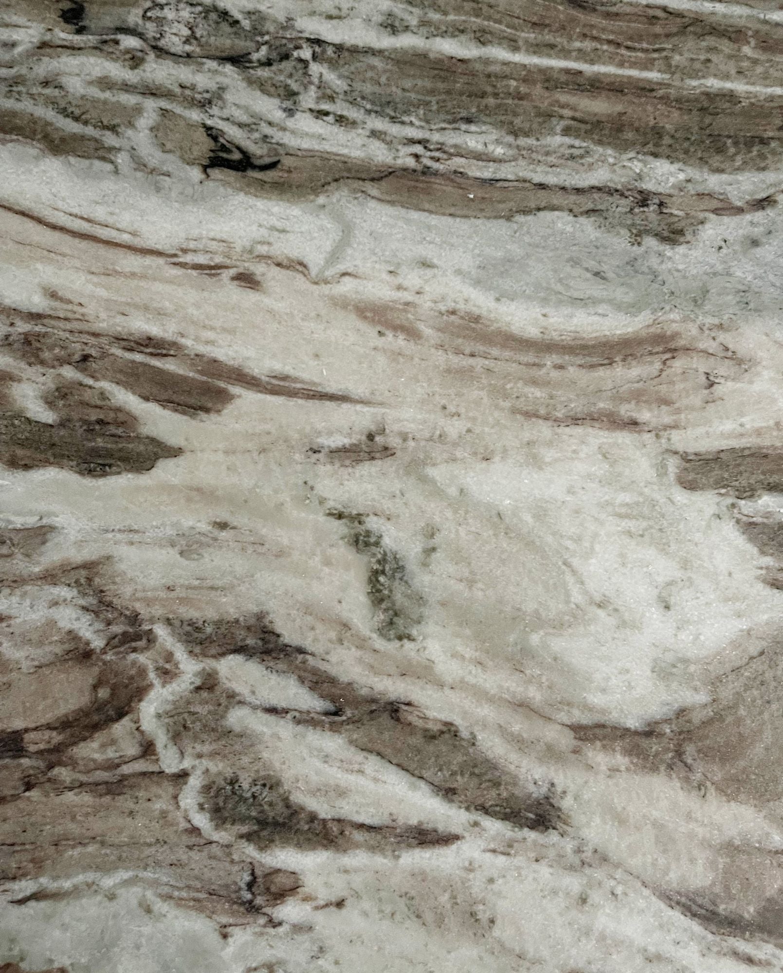 Erie Beistelltisch Rund Elfenbeinfarbener Marmortop Holzgestell mit Farbenspiel
