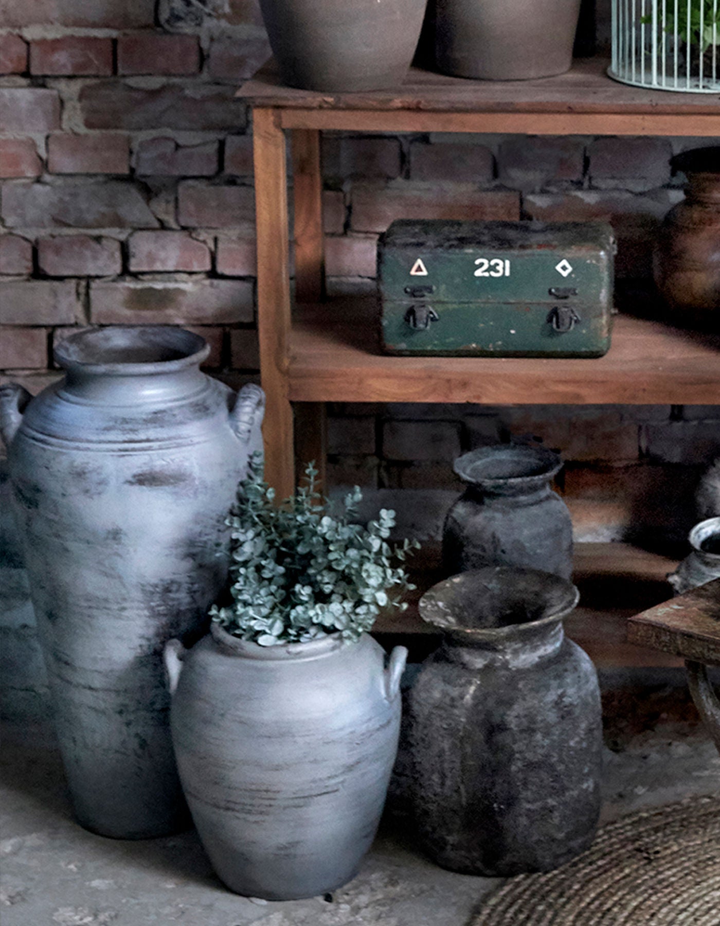 LERKRUKKE Jodhpur Krug Vase, Grau, Handgefertigt aus Ton-Zement-Mix