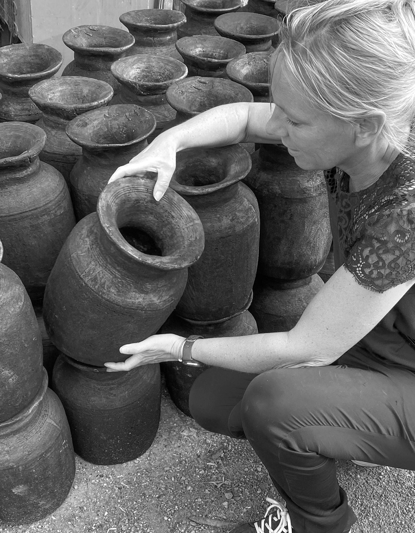 GRÅ Handgefertigter Vase Krug, Grau, Ton-Zement-Mix