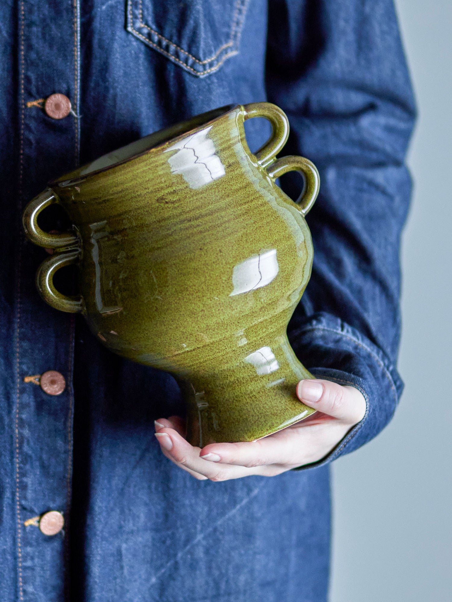 Raia Blumentopf Grün Steinzeug mit Warmer Glasur und Zeitlosem Design