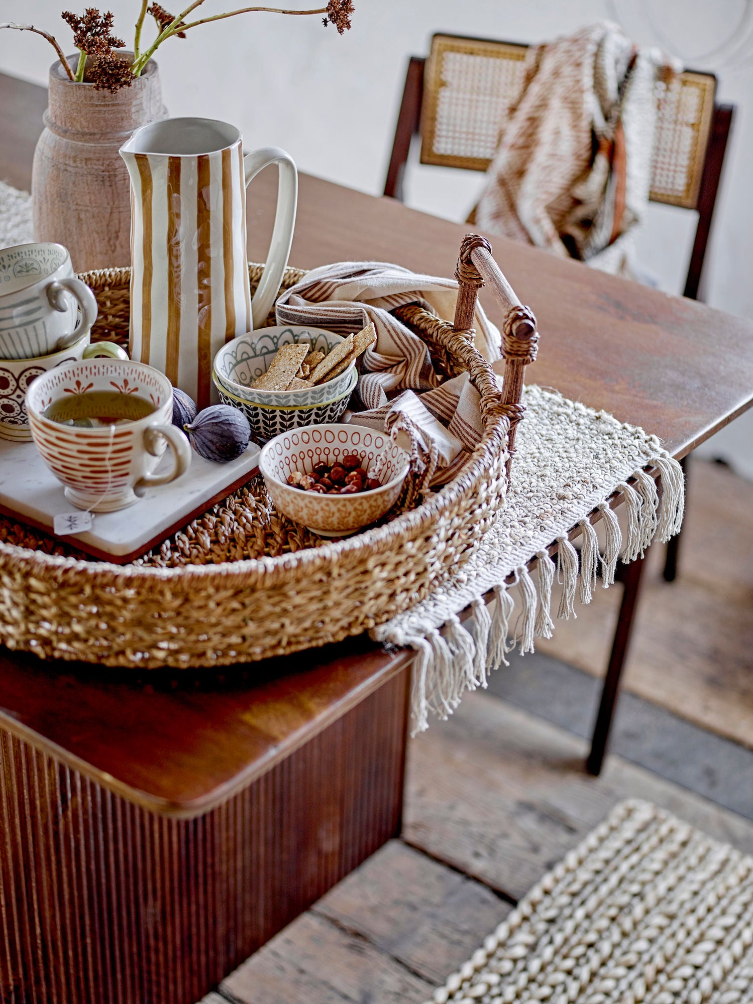Begonia Steingut Krug Handbemalter Streifenmuster Vielseitig Als Vase Nutzbar für Den Gedeckten Tisch