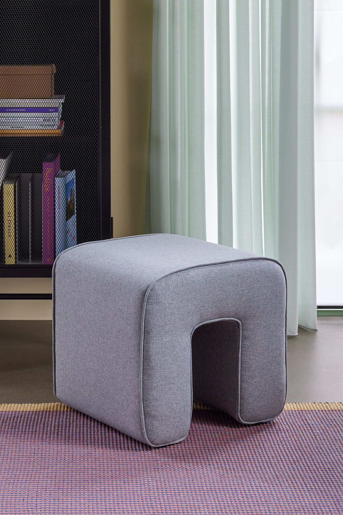 Sculpture Pouf Grau