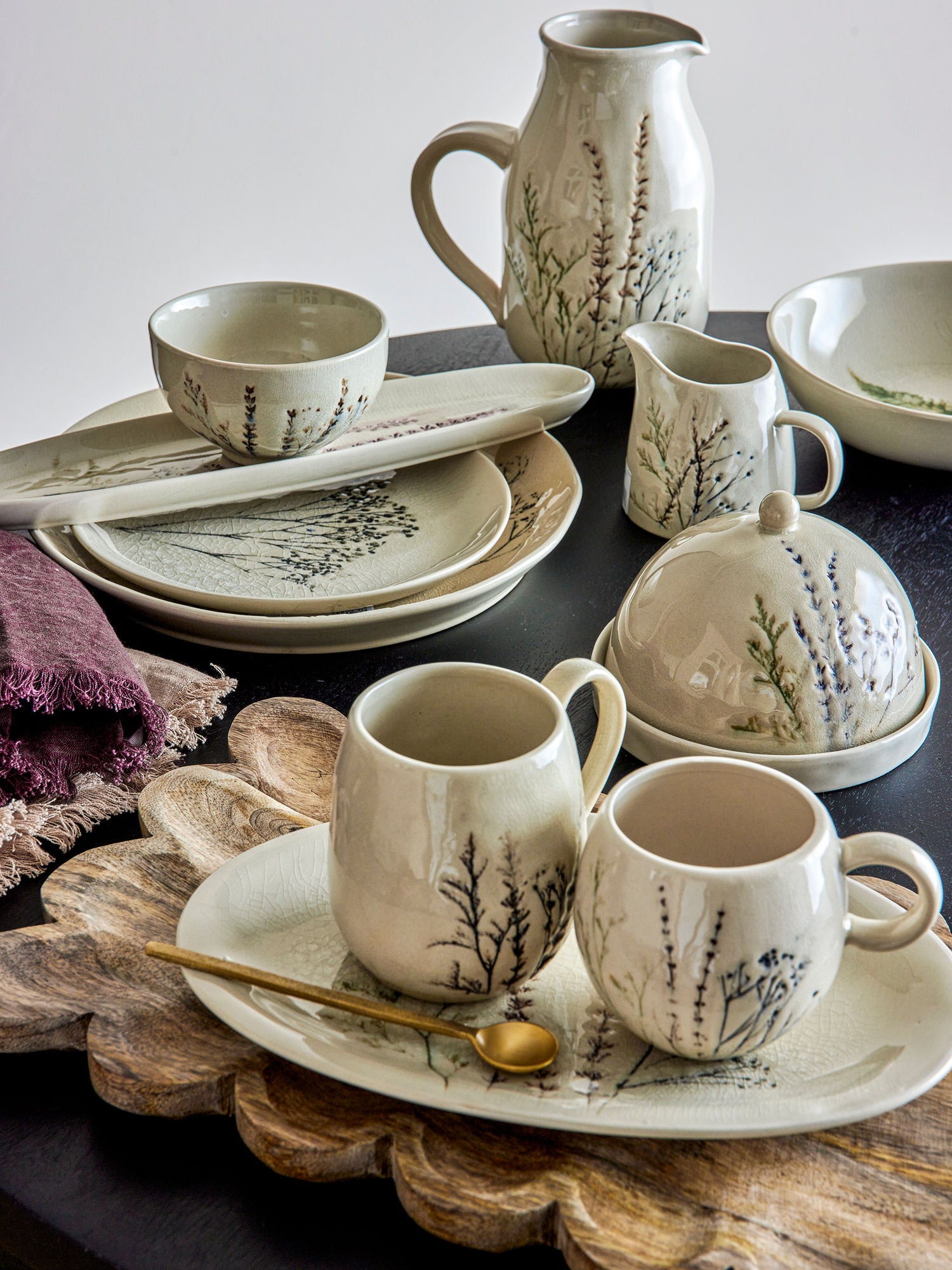 Bea Steingut Krug Beige mit Krakelglasur und Handbemalt Handgestempelt