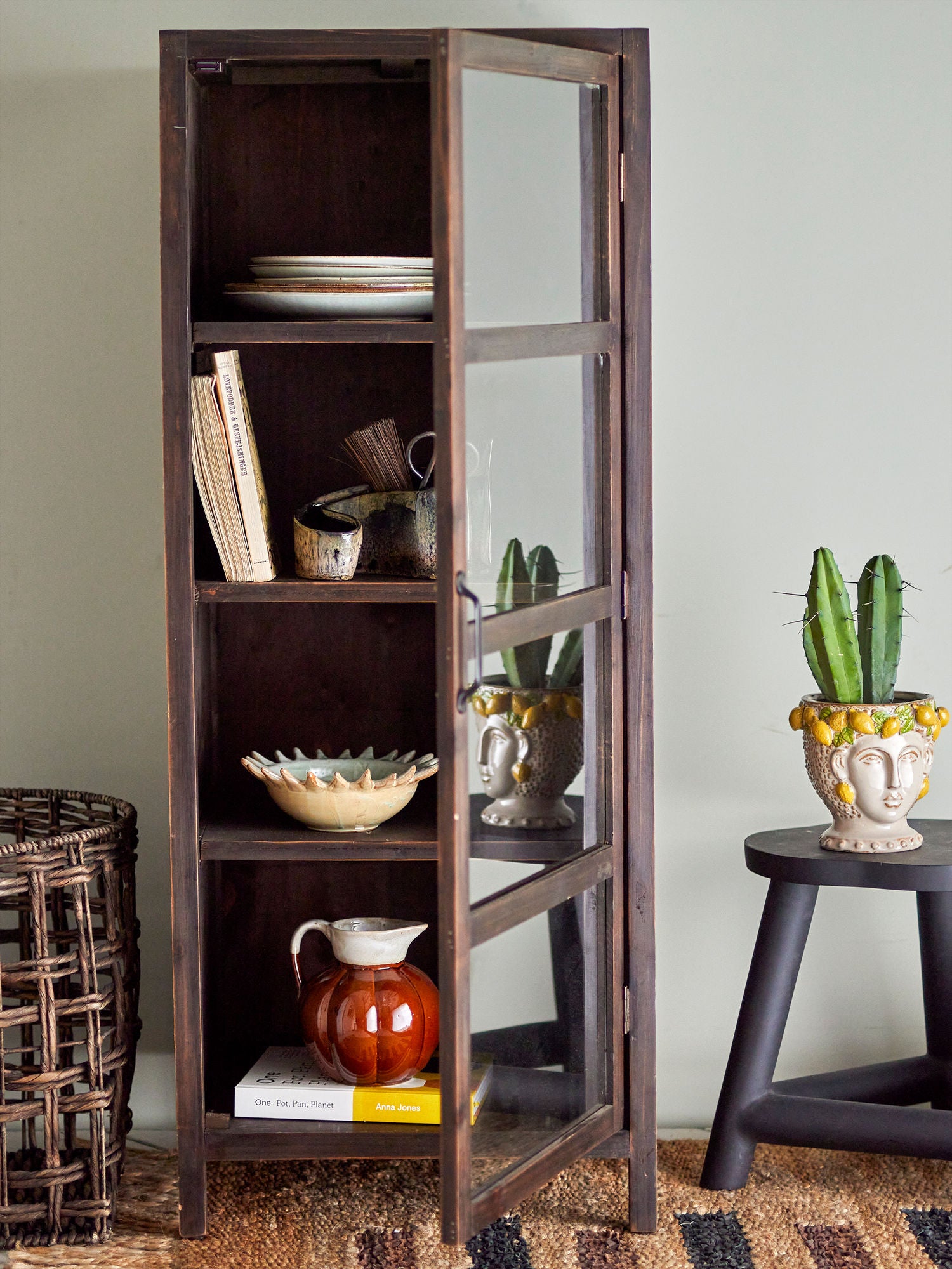 Marl Kabinett, Braun, Tannenholz