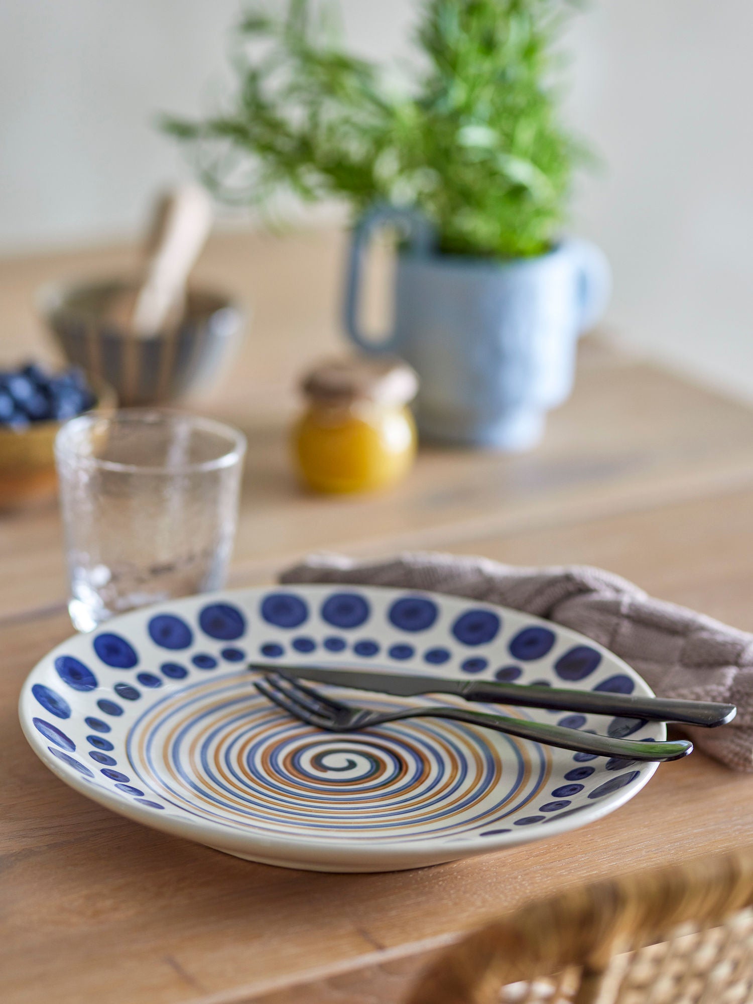 Shama Teller Steingut Orange Handgemalte Muster Kunstvoller Essteller