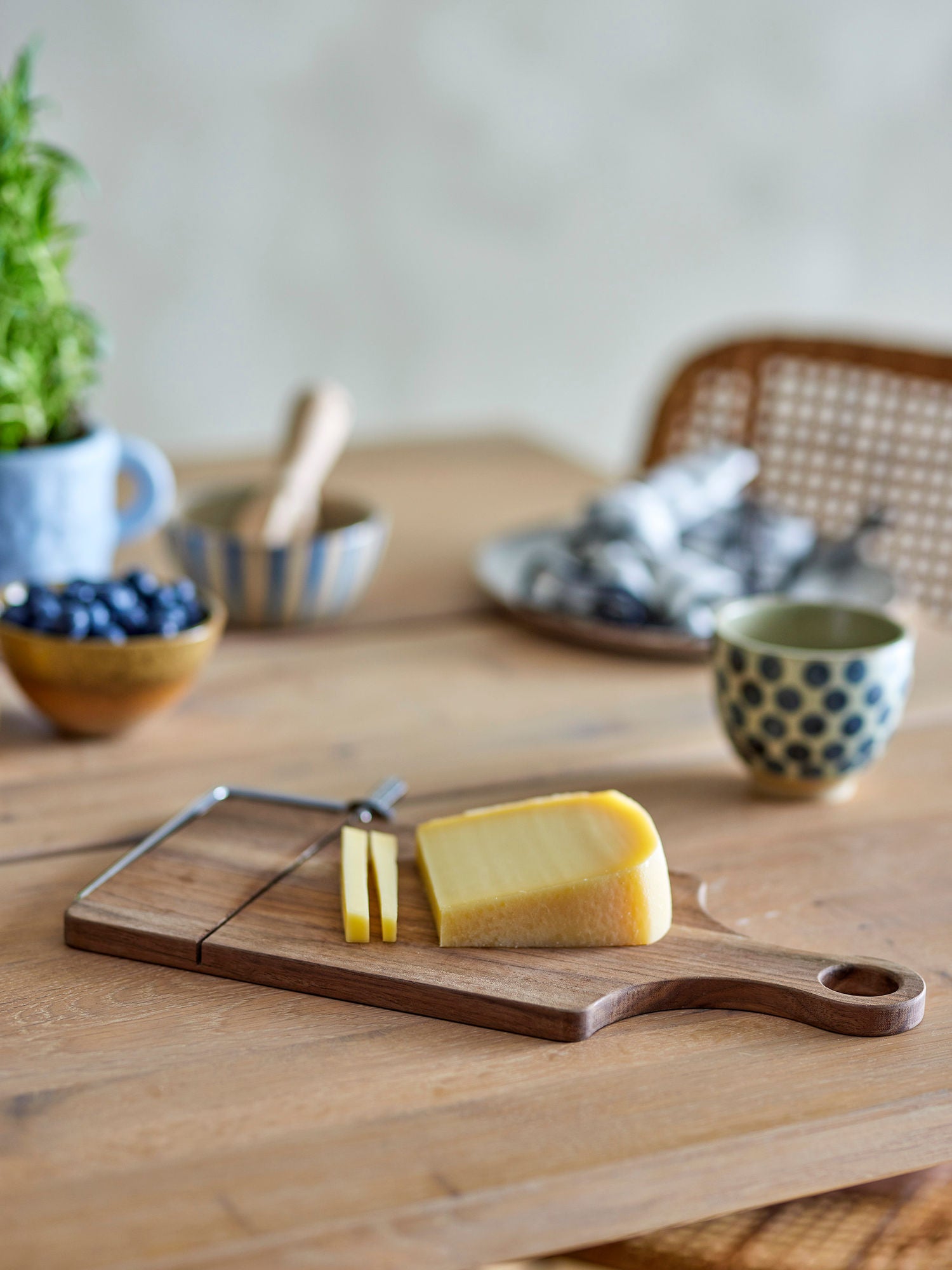 Feras Käseschneider Walnussholz Praktisch für Käseplatten und Dekoration